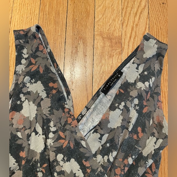 Final Touch Comfy Gray and Peach and White Flowy Tank Top Jumpsuit - Size M - Picture 2 of 4